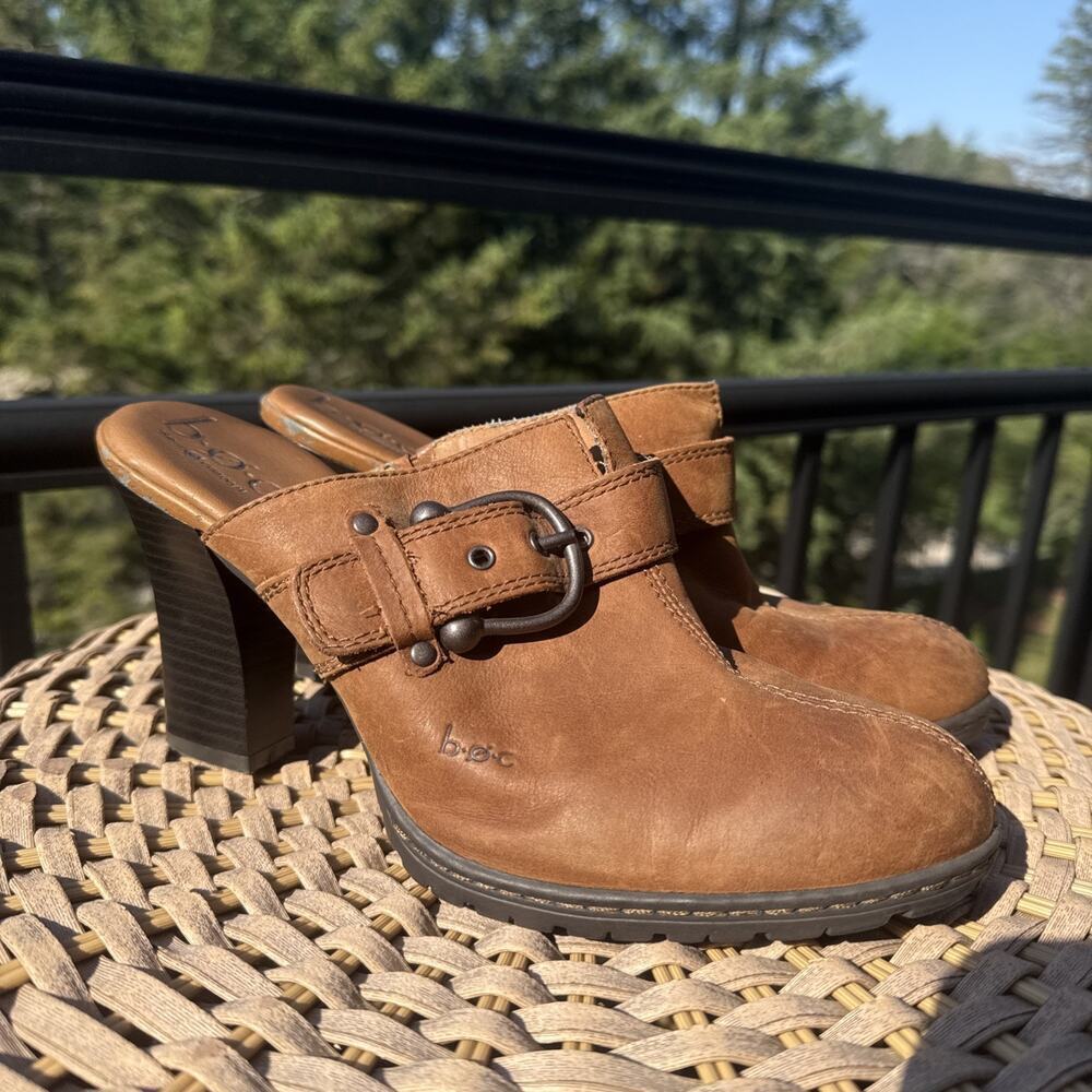 Born Shoes Womens 9 40.5 Brown Leather Studded Buckle Slip On Heeled Mule Clog